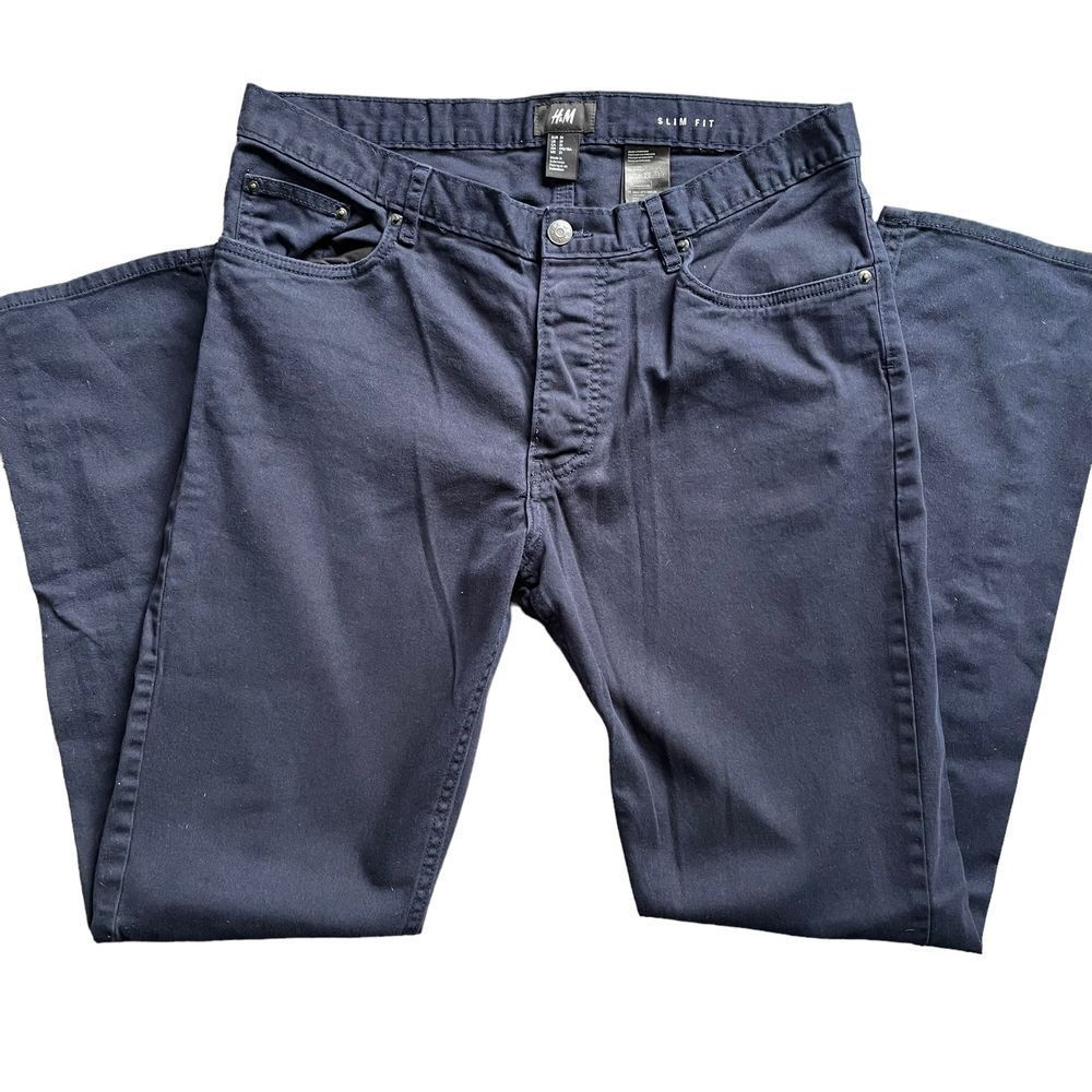 Men’s H&M Navy Blue slim fit pants size 31